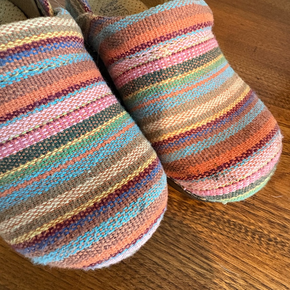 Colorful Striped Toddler Clogs - Picture 7 of 8